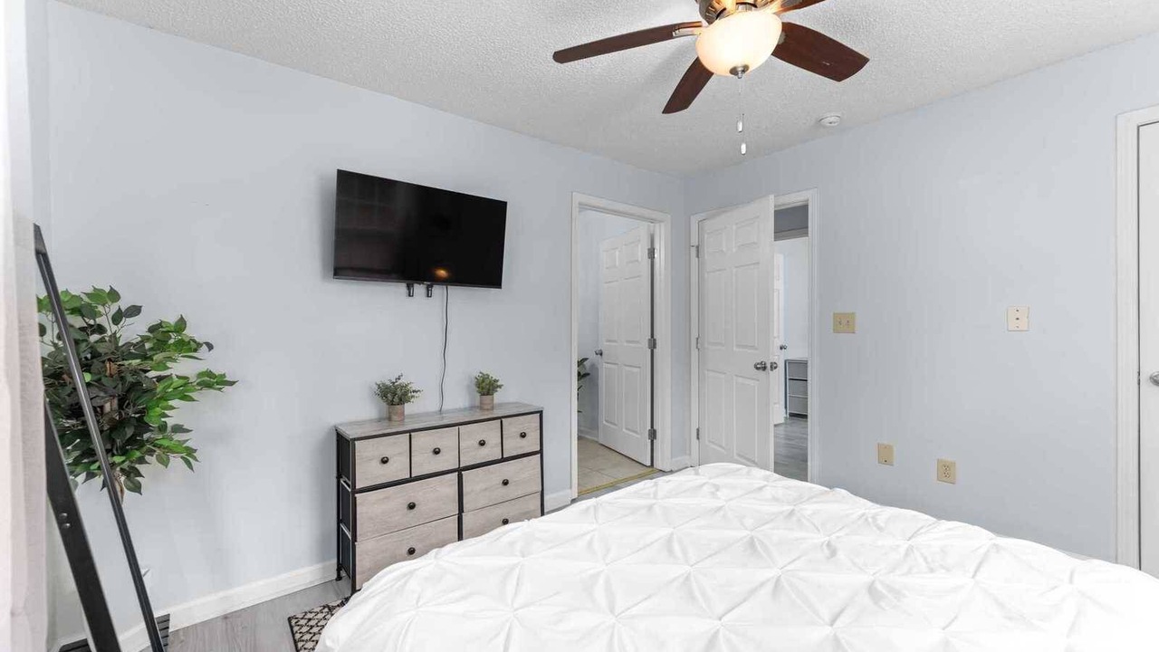 Photo of Others in Scottdale