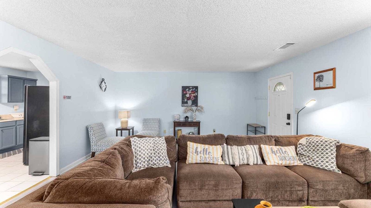 Photo of Livingroom in Scottdale