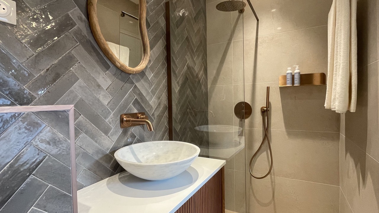 Photo of Bathroom in Le Grau-Du-Roi