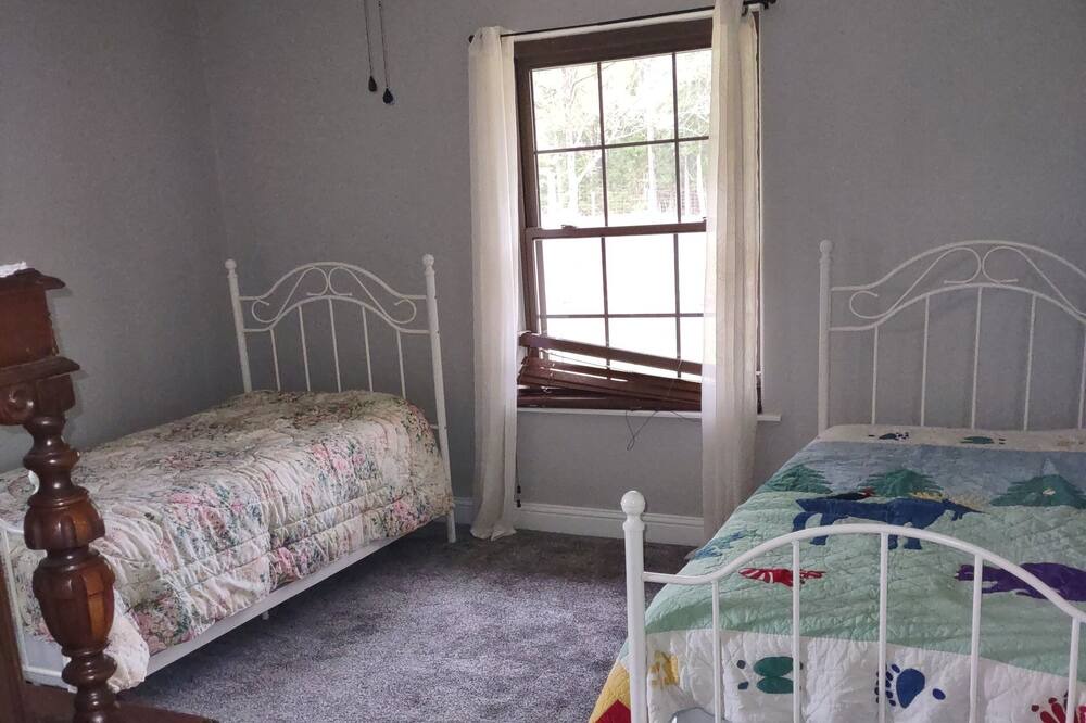 Photo of Bedroom in Linden