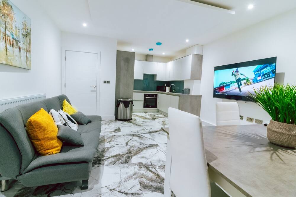 Photo of Others in Purley