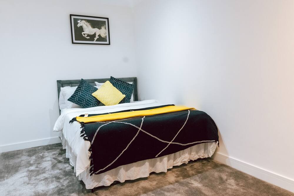 Photo of Others in Purley