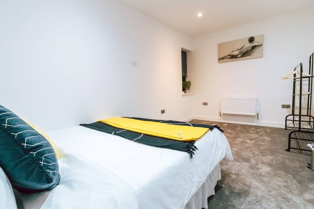 Photo of Others in Purley