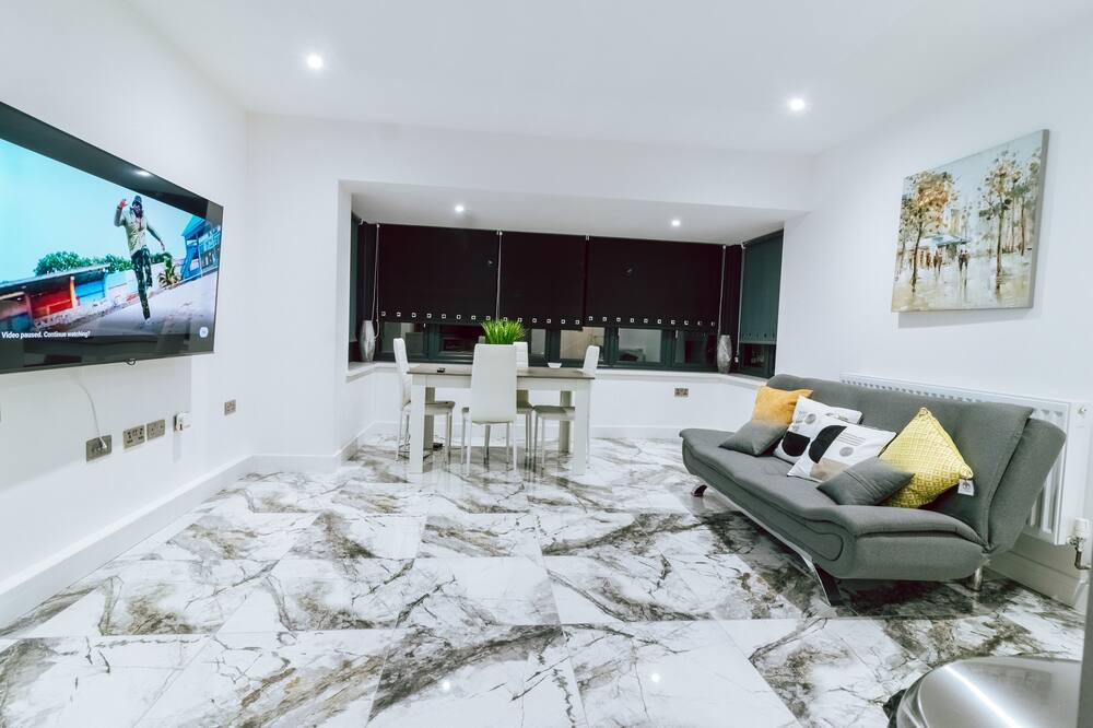 Photo of Others in Purley