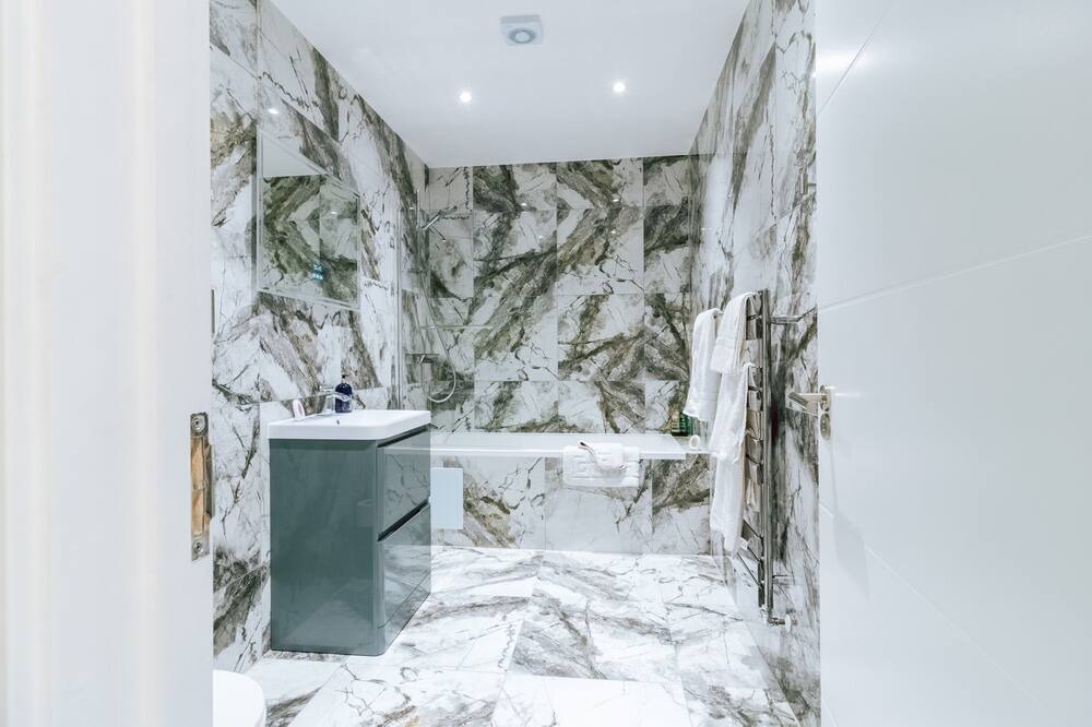 Photo of Others in Purley