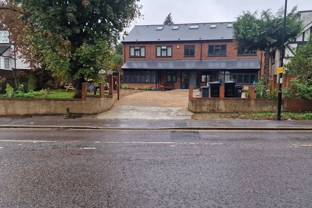 Photo of Others in Purley