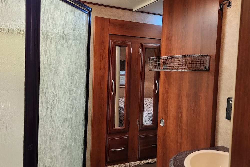 Photo of Bathroom in Lometa