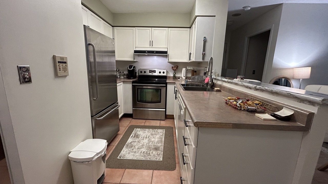 Photo of Kitchen in Central Erin Mills