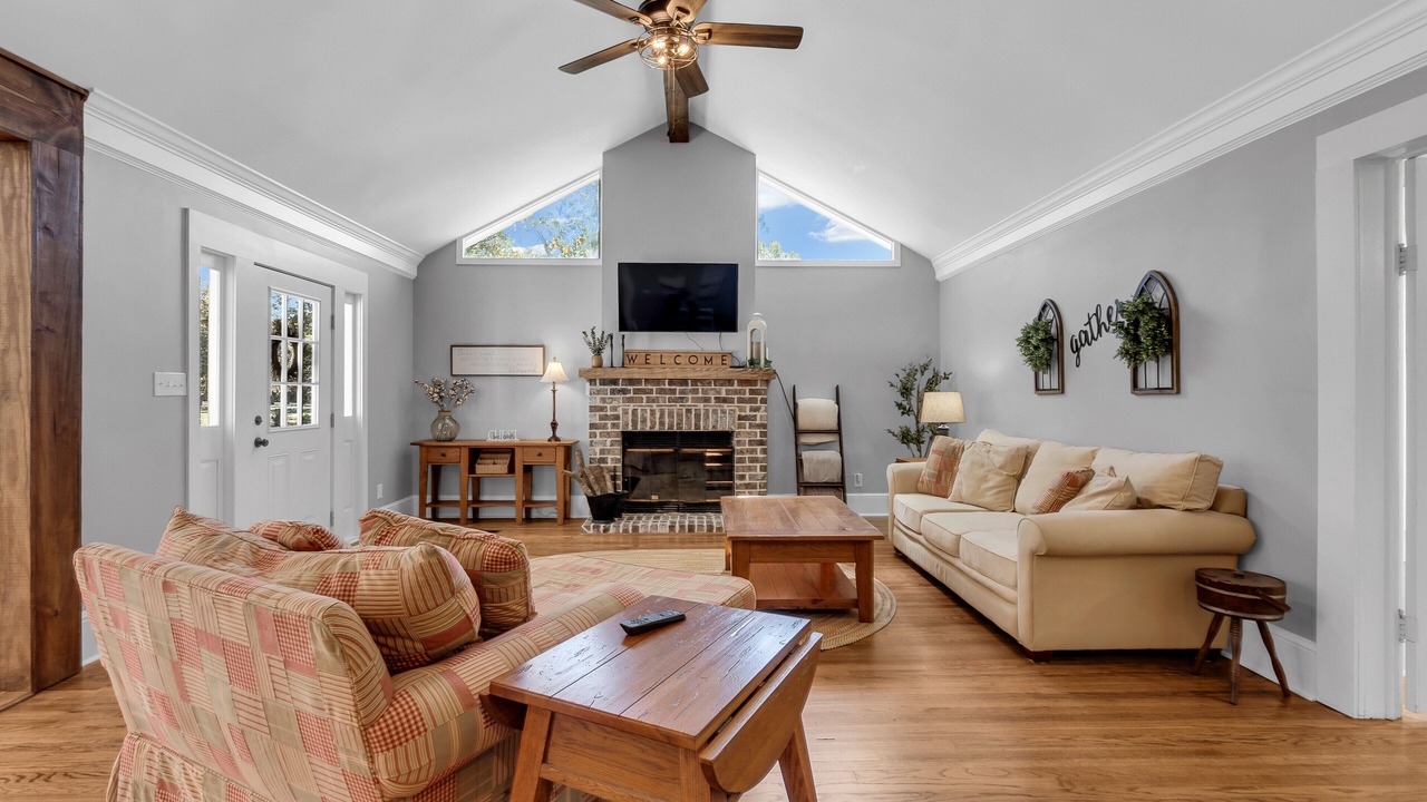Photo of Livingroom in Kathleen