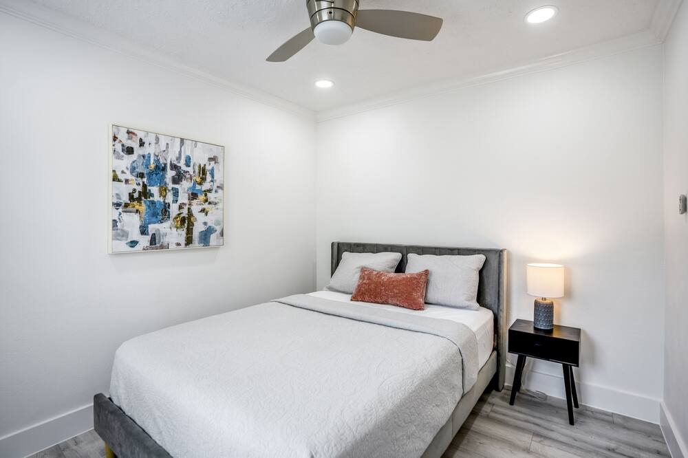 Photo of Bedroom in Katy
