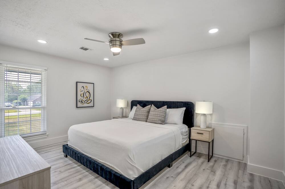Photo of Bedroom in Katy