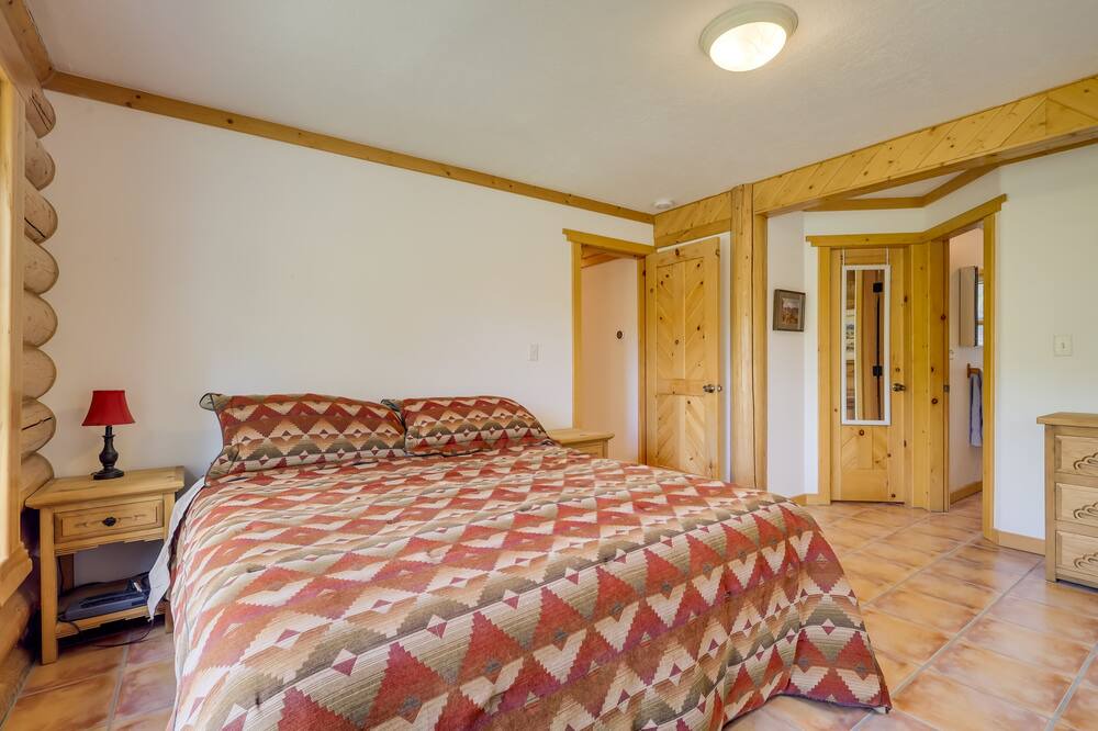 Photo of Bedroom in Jemez Springs