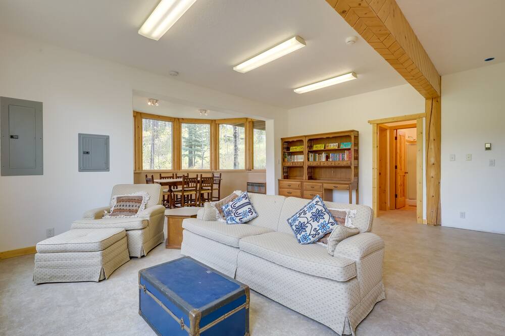 Photo of Livingroom in Jemez Springs