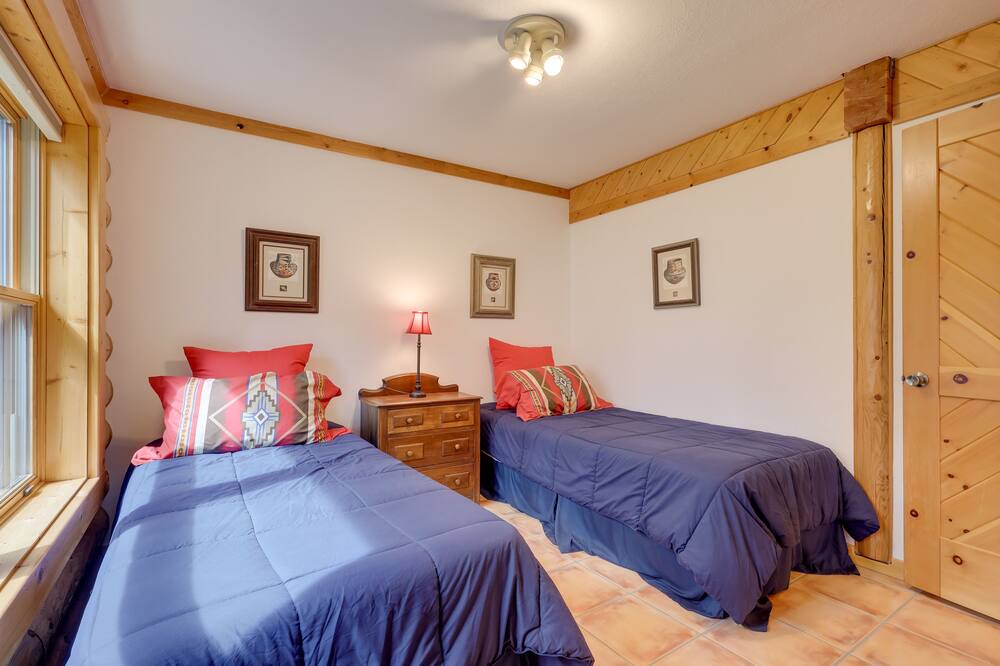Photo of Bedroom in Jemez Springs