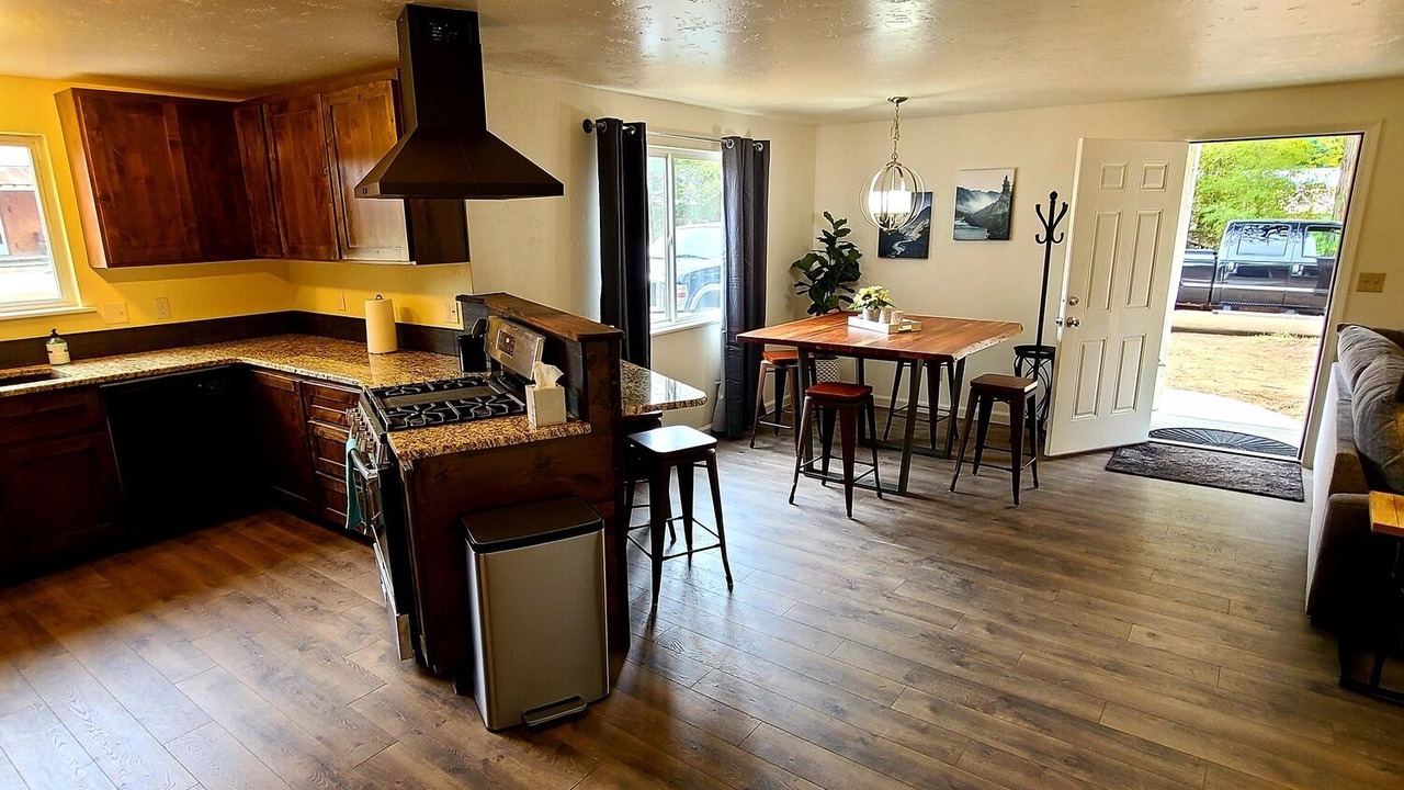 Photo of Kitchen in Idaho City