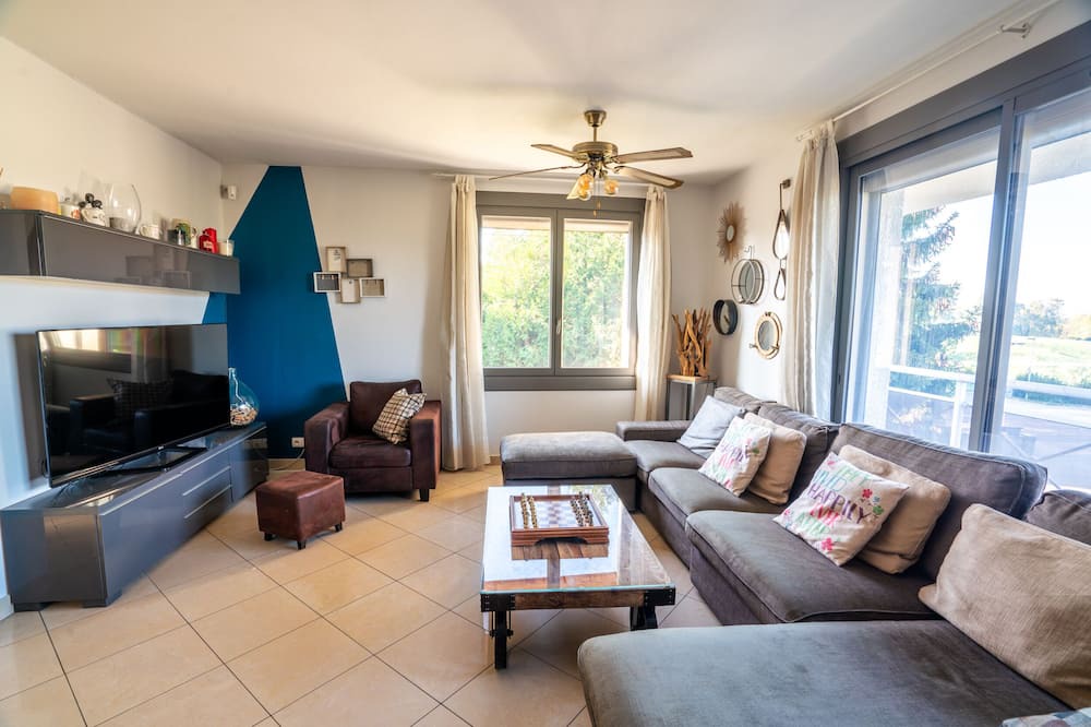 Photo of Livingroom in Seynod