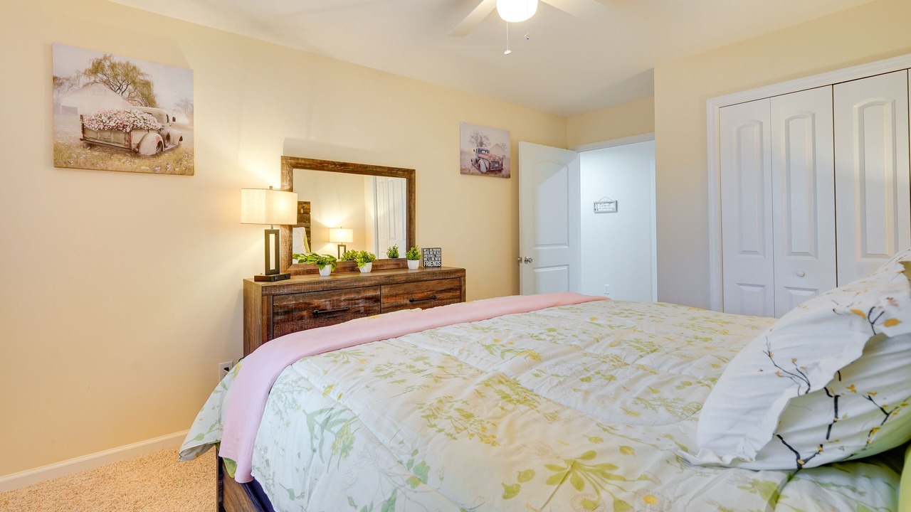 Photo of Others in Howard