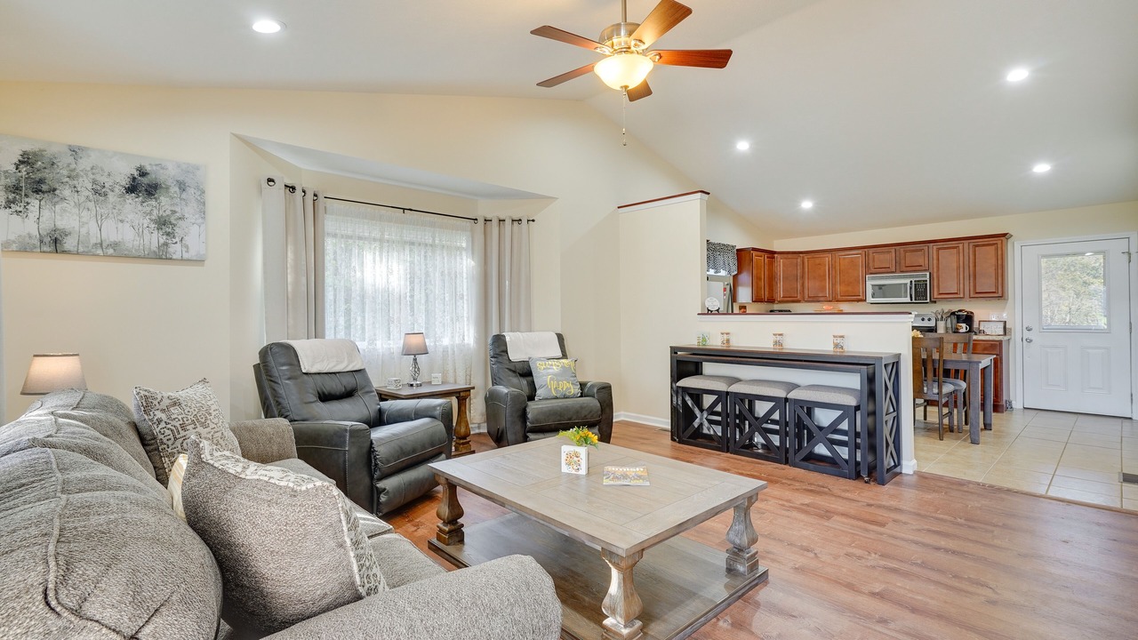 Photo of Others in Howard