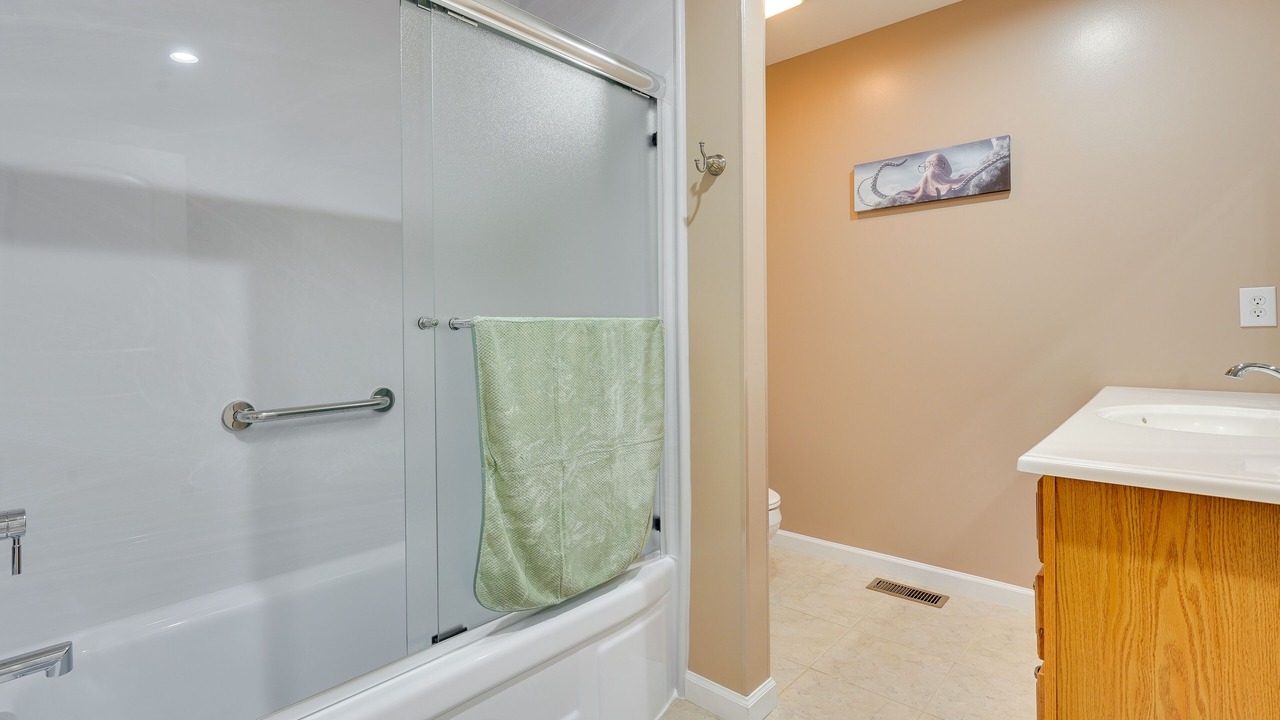 Photo of Others in Howard