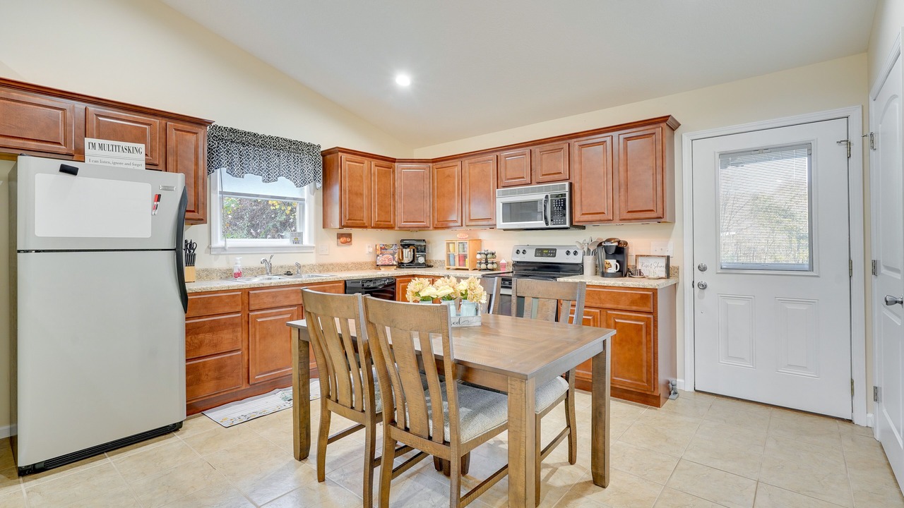 Photo of Others in Howard