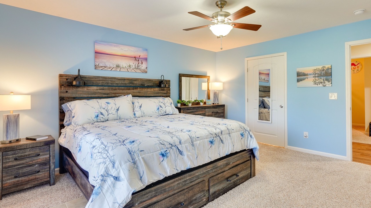 Photo of Others in Howard