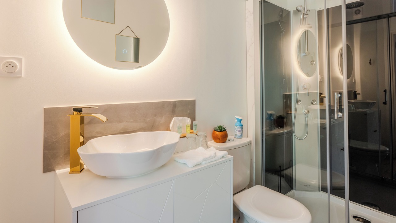 Photo of Bathroom in Bethencourt-sur-Mer