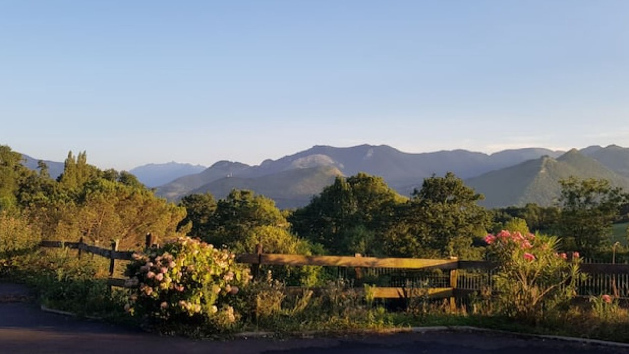 Photo of Outdoor in Bartres