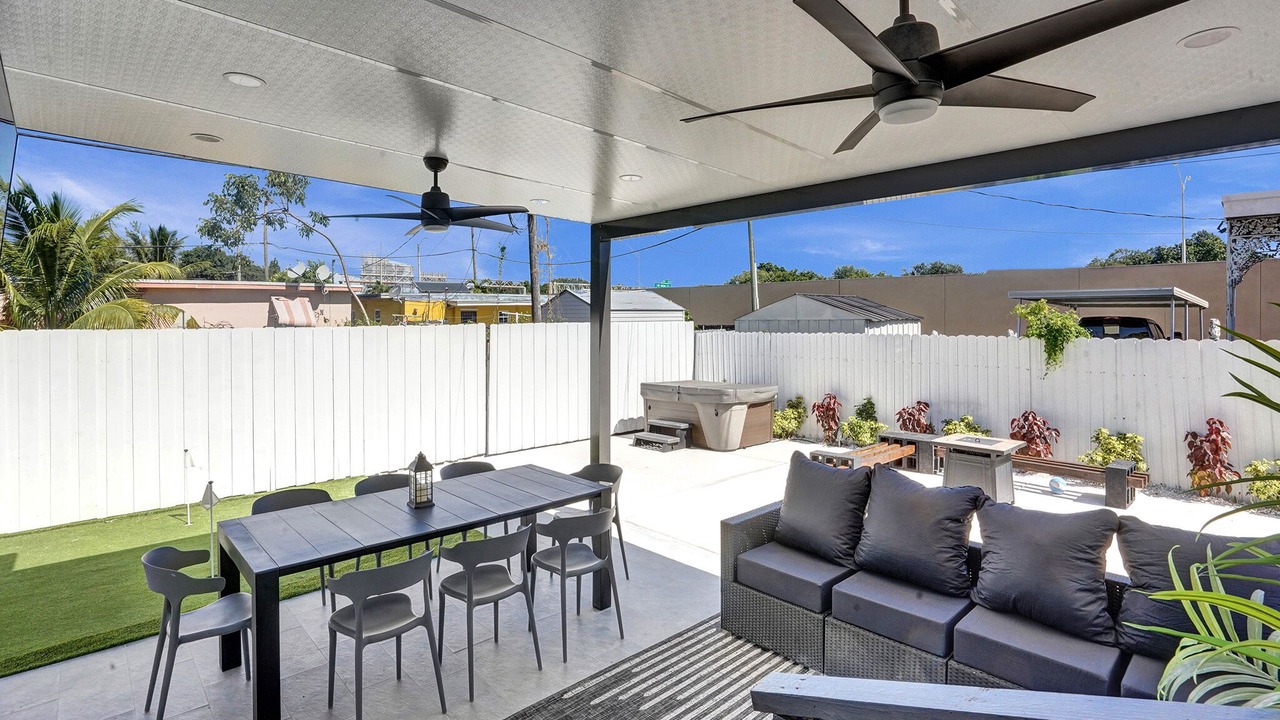 Photo of Patio Balcony in Liberty City