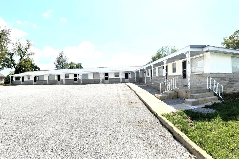 Photo of Outdoor in Lakeview