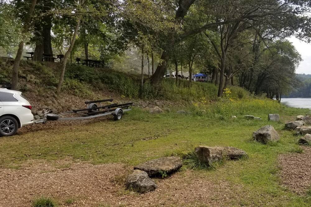 Photo of Outdoor in Lakeview