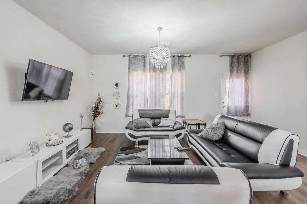 Photo of Livingroom in Dallas