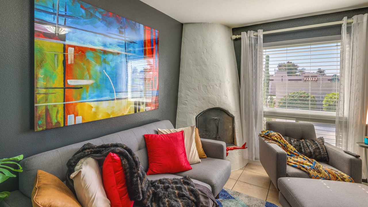 Photo of Livingroom in Cox Heights