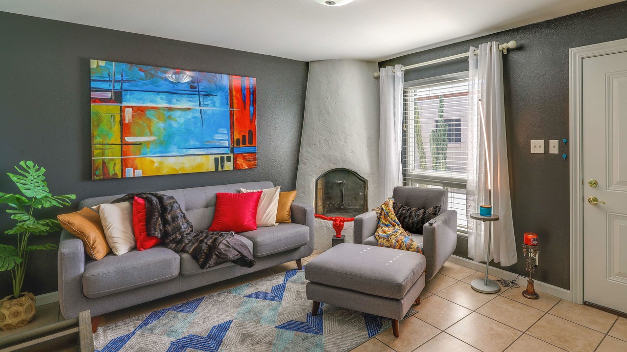 Photo of Livingroom in Cox Heights
