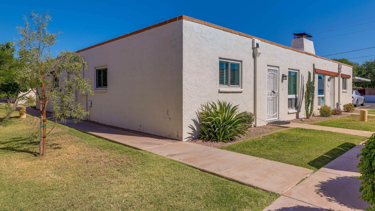 Photo of Outdoor in Cox Heights