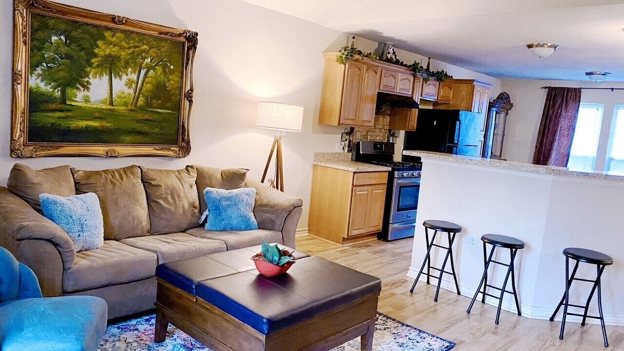 Photo of Livingroom in Port Arthur