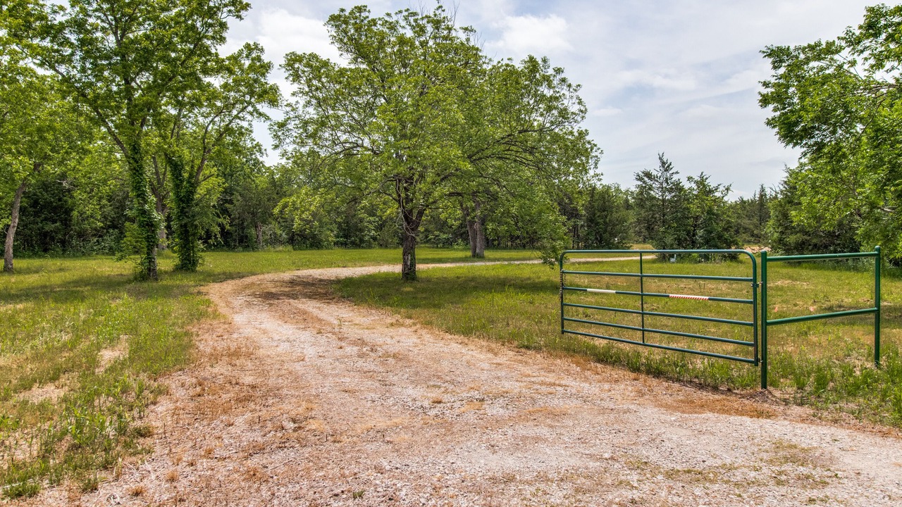 Photo of Outdoor in Gober