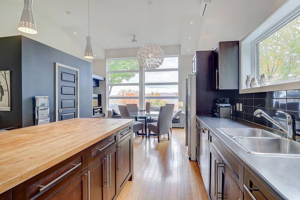 Photo of Kitchen in Owl's Head Ski Resort