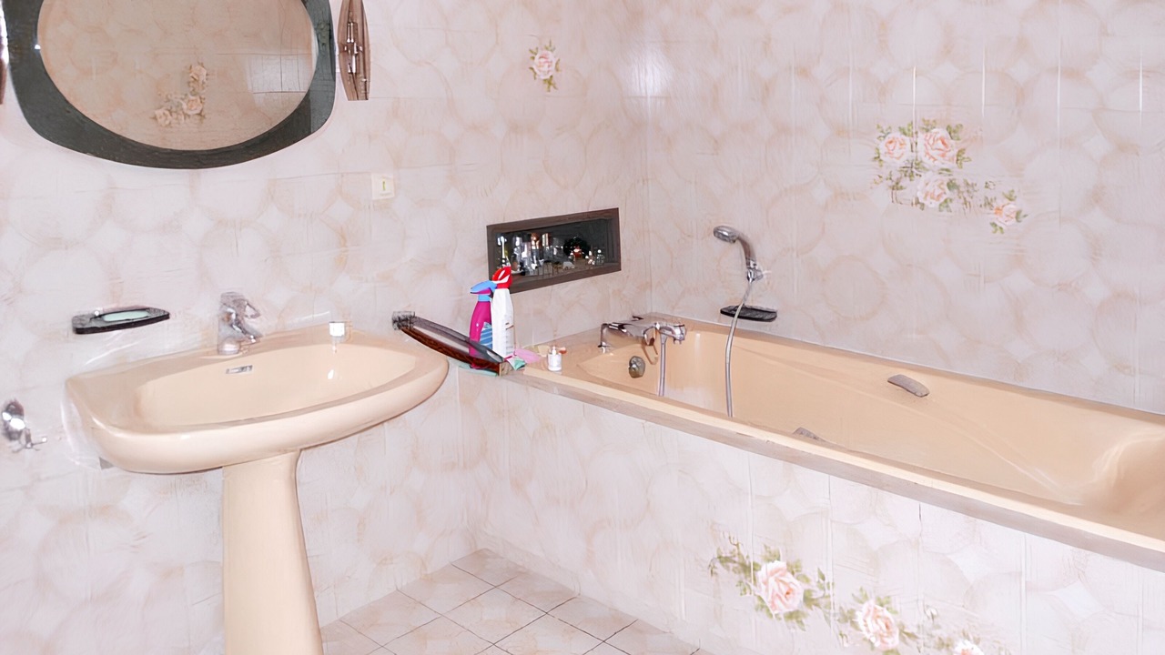 Photo of Bathroom in Angerville