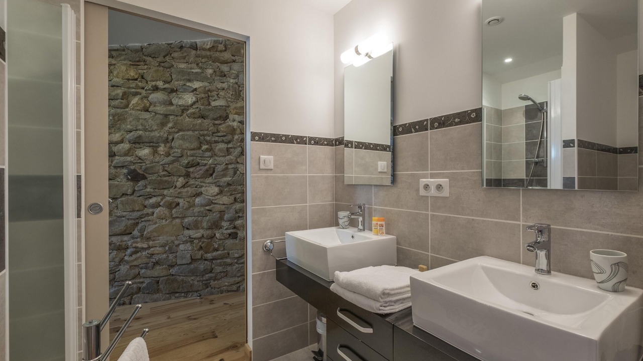 Photo of Bathroom in La Digne-d'Aval