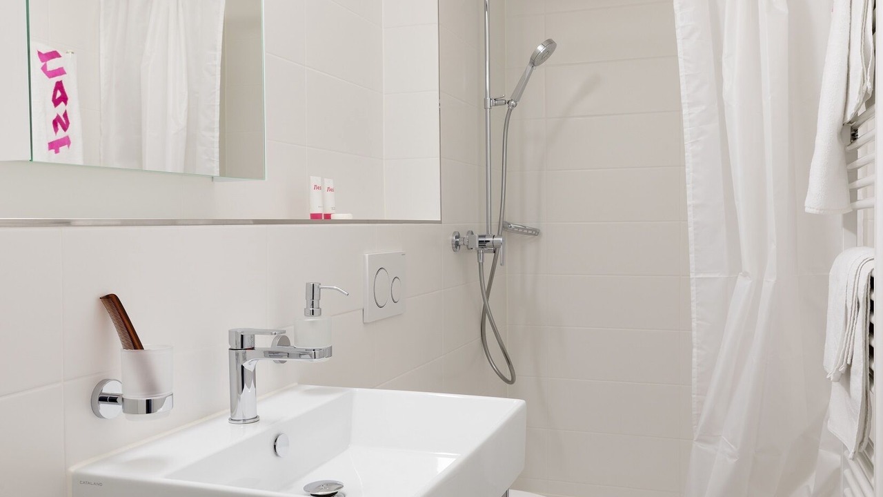 Photo of Others in Matthaus