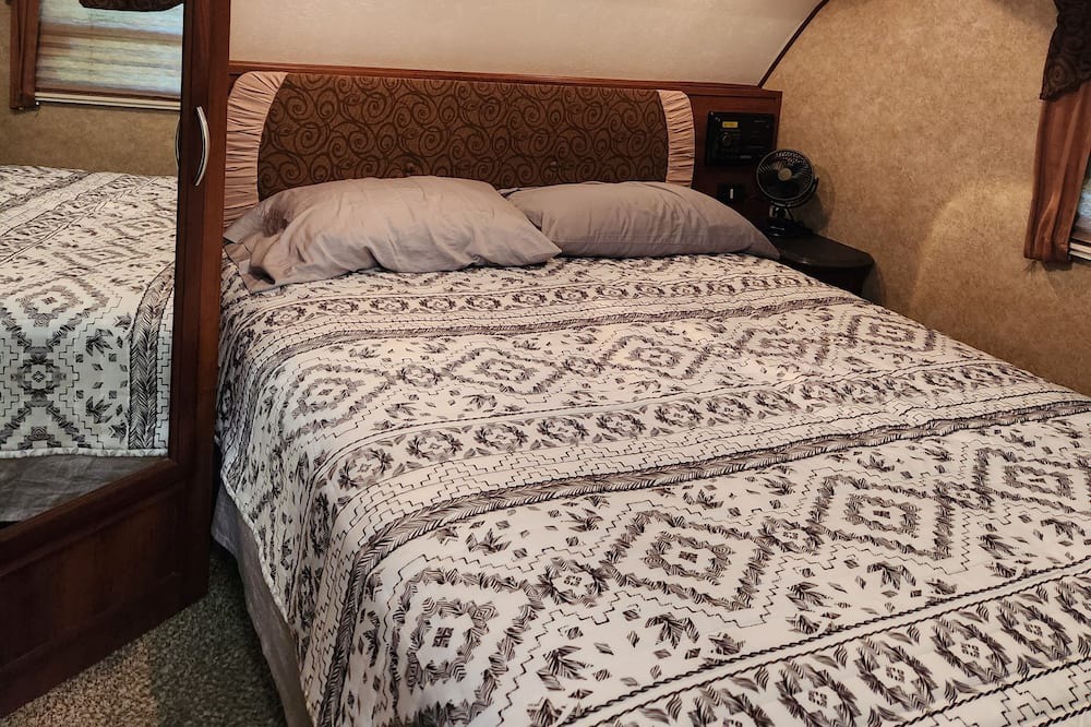 Photo of Bedroom in Lometa