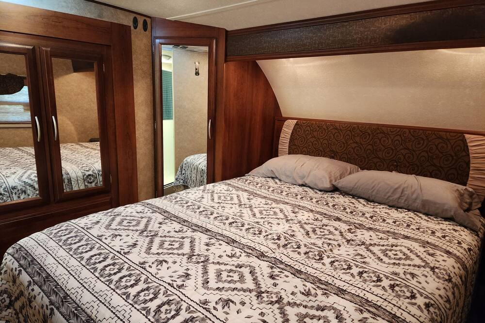 Photo of Bedroom in Lometa