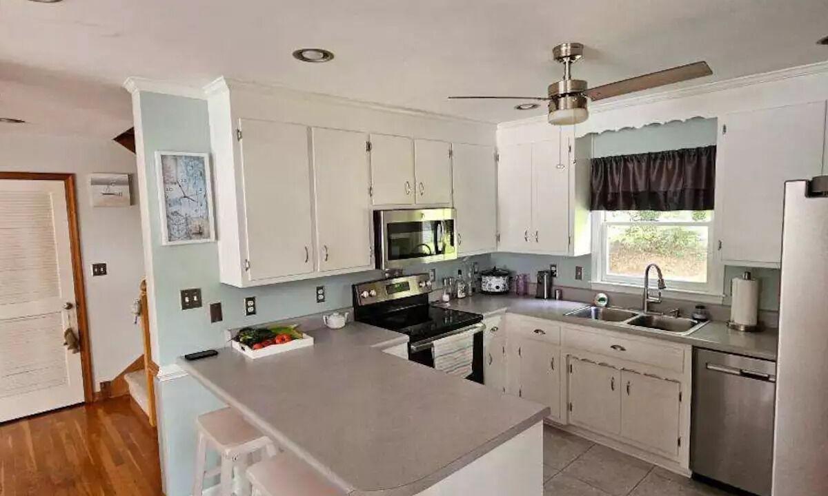 Photo of Kitchen in Ammon
