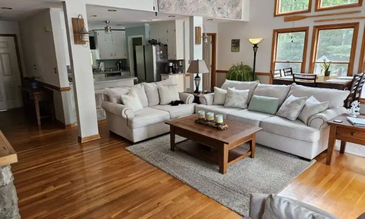 Photo of Livingroom in Ammon