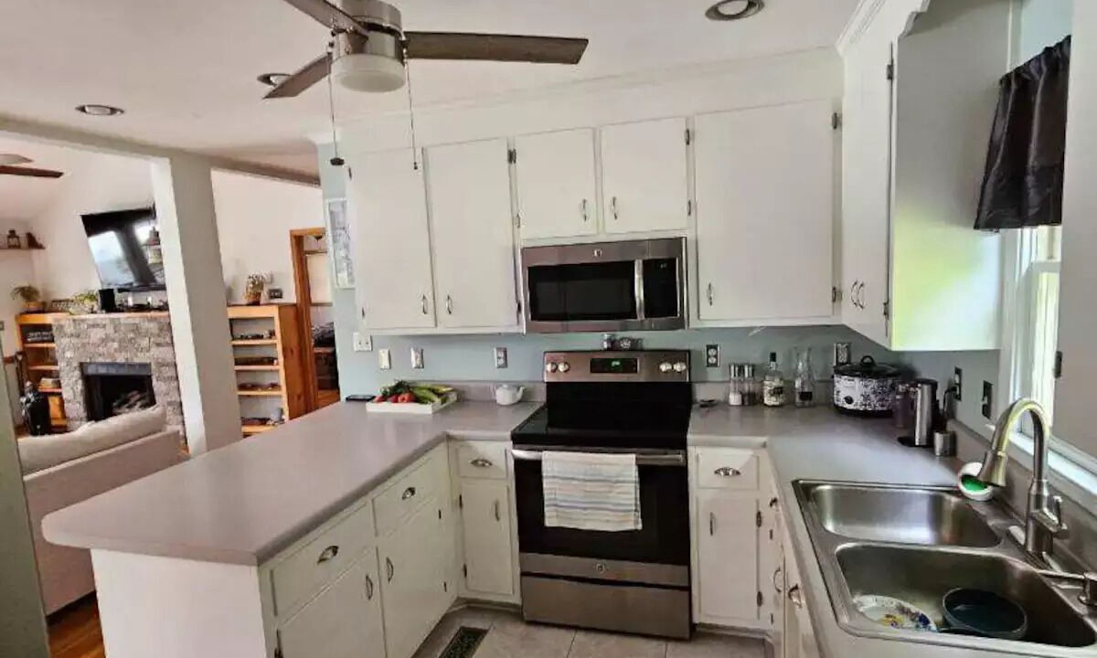 Photo of Kitchen in Ammon