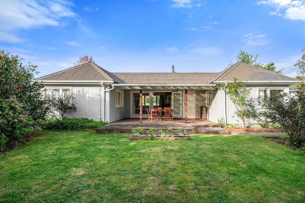 Photo of Outdoor in Hannahs Bay