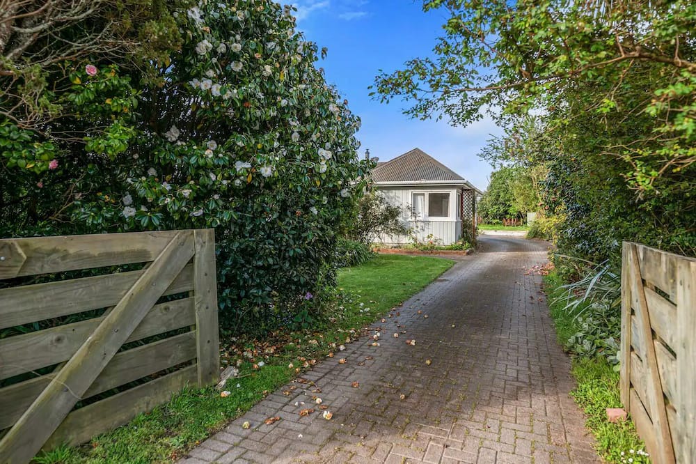 Photo of Outdoor in Hannahs Bay