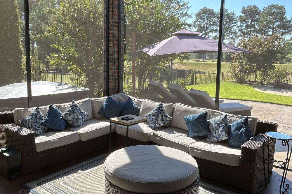Photo of Outdoor in Conway