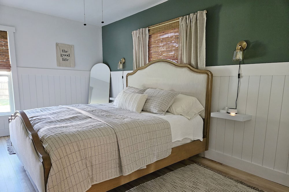 Photo of Bedroom in Wauneta