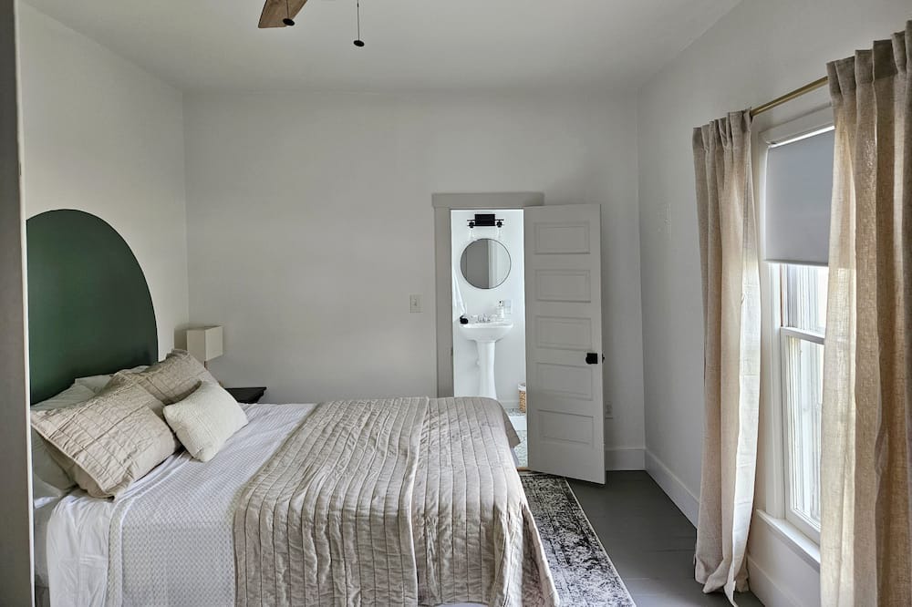 Photo of Bedroom in Wauneta